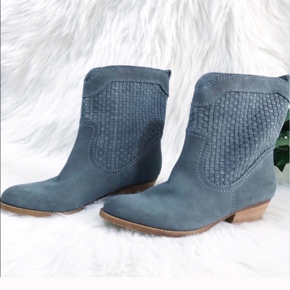 nine west blue suede booties